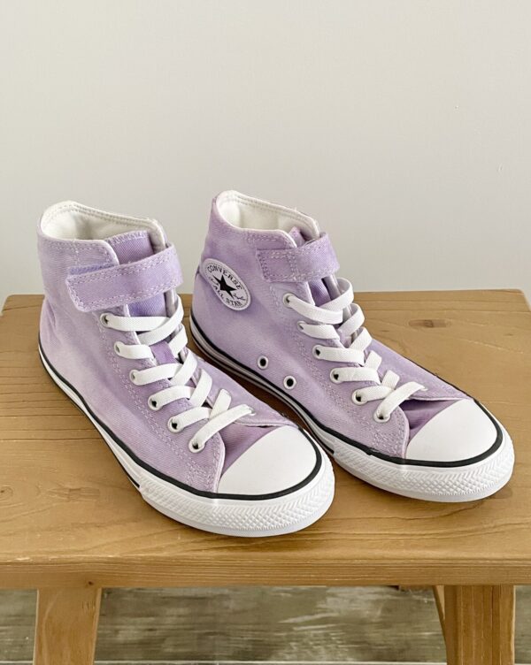 אולסטאר גבוהות סגולות לילדות Converse