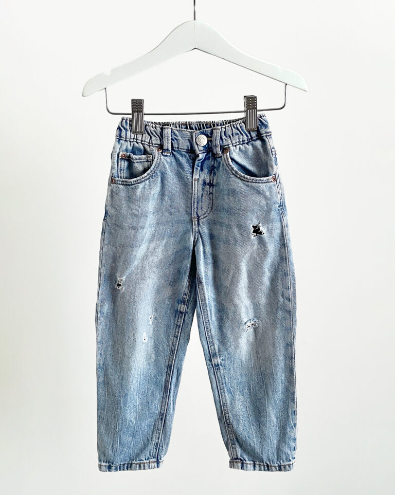 מכנסי ג'ינס עם קרעים לילדים ZARA